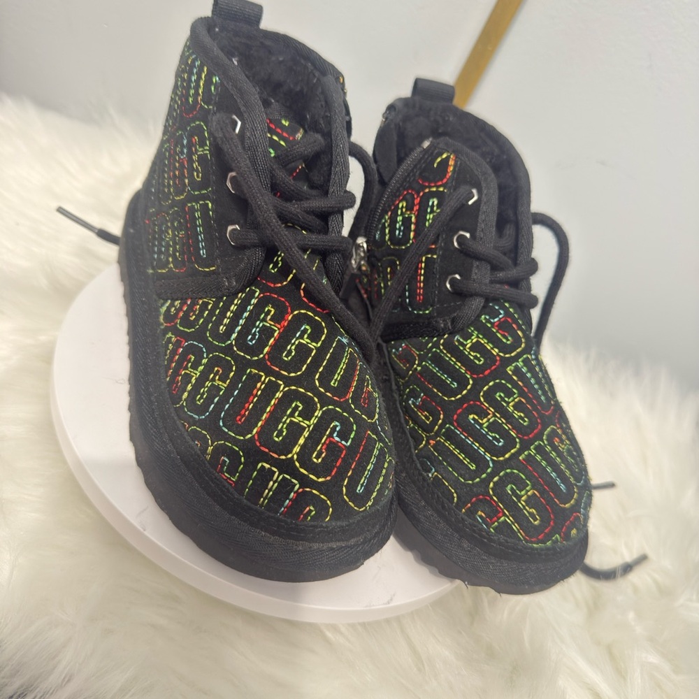 UGG Kids Boots with Multicolor Logo